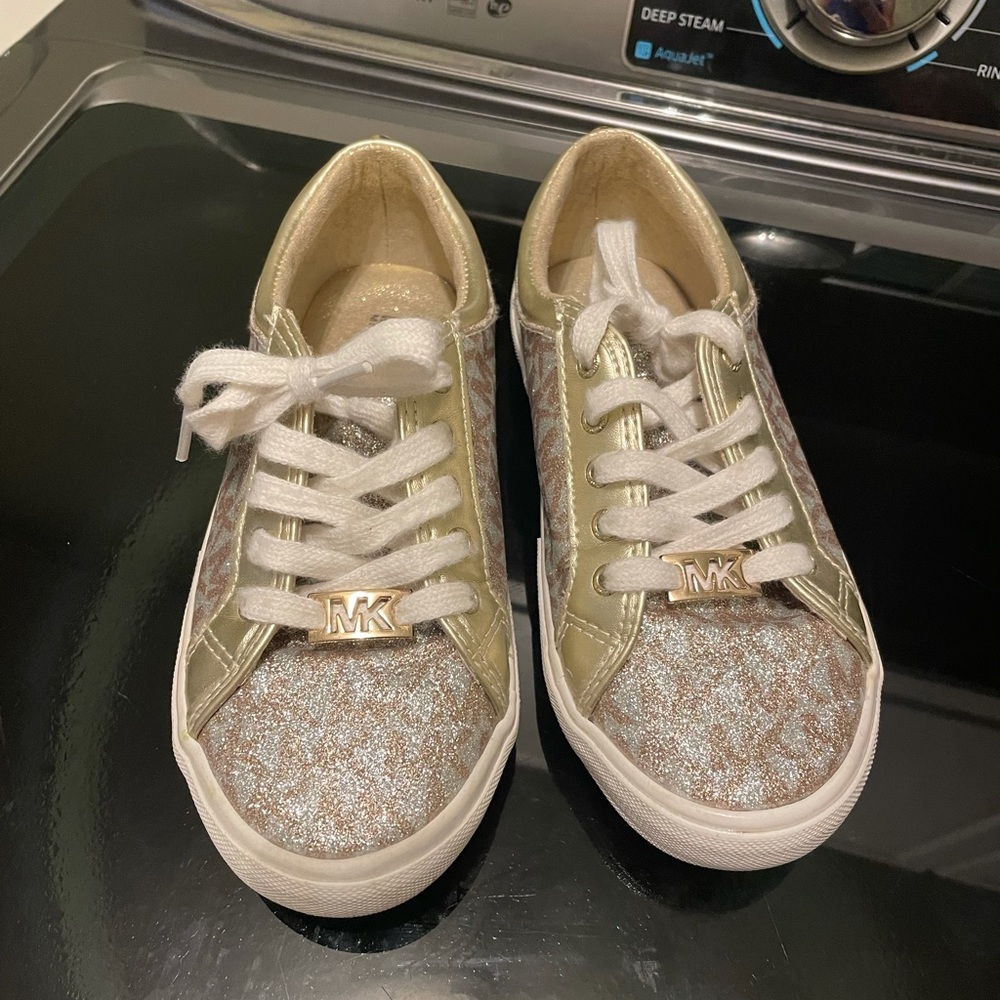 Size 2 MK shoes